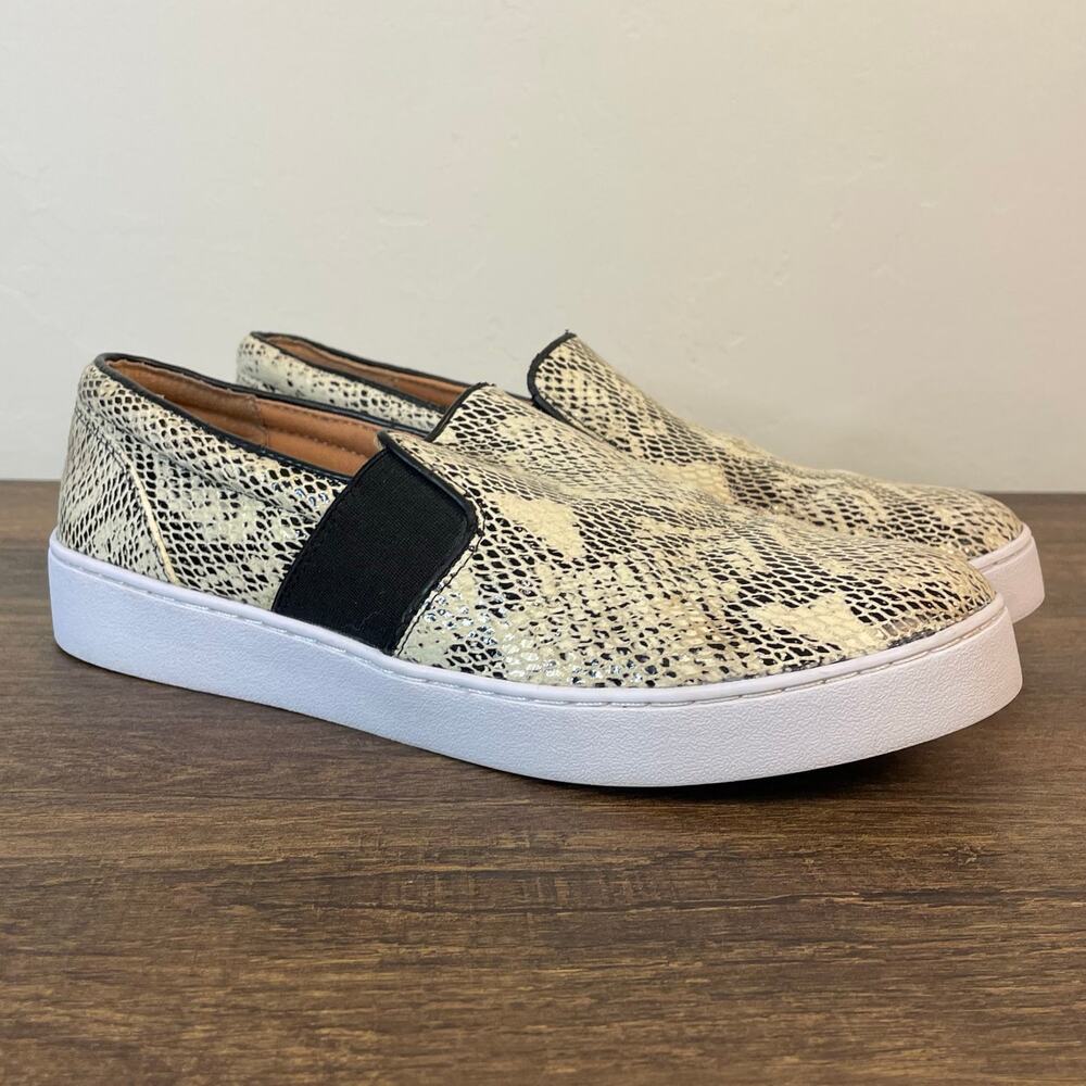 Vionic Demetra Slip On Sneakers Womens 9 Snake Print Comfort Orthopedic Shoes